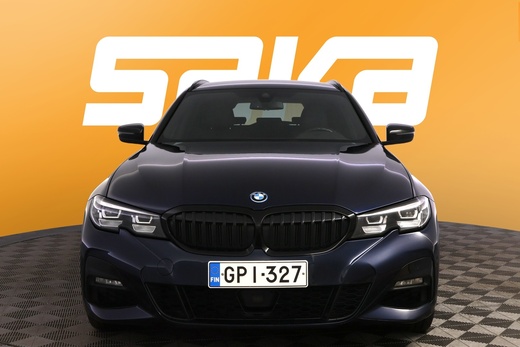 BMW 330 vaihtoauto
