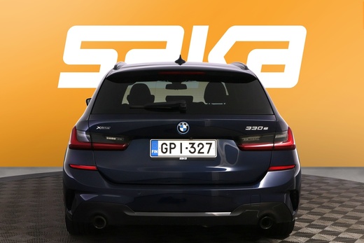 BMW 330 vaihtoauto