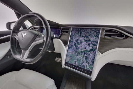 Tesla Model X vaihtoauto