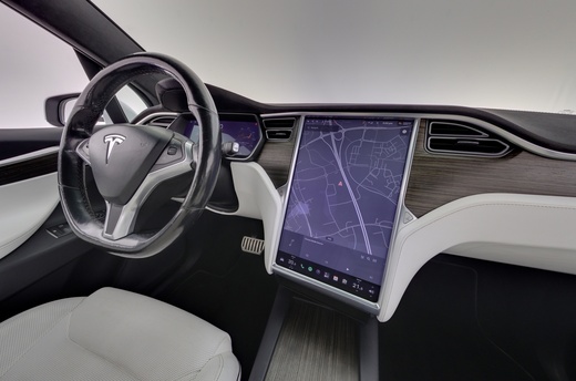 Tesla Model X vaihtoauto