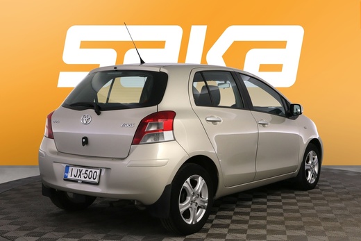 Toyota Yaris vaihtoauto