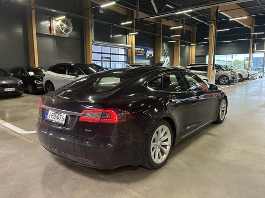 Tesla Model S vaihtoauto