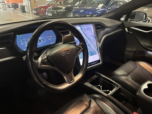 Tesla Model S vaihtoauto