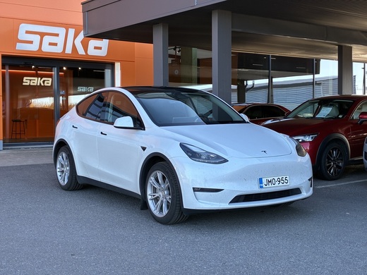 Tesla Model Y vaihtoauto