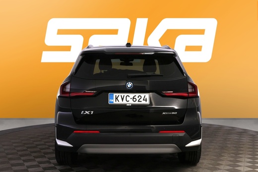 BMW iX1 vaihtoauto