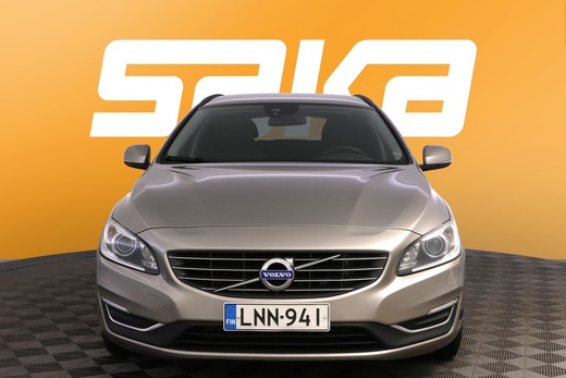 Volvo V60 vaihtoauto