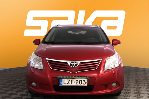 Toyota Avensis vaihtoauto