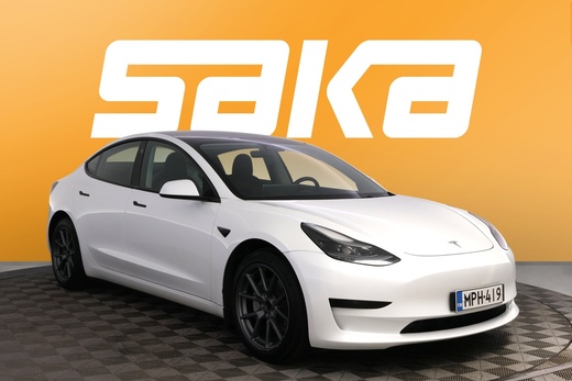 Tesla Model 3 vaihtoauto