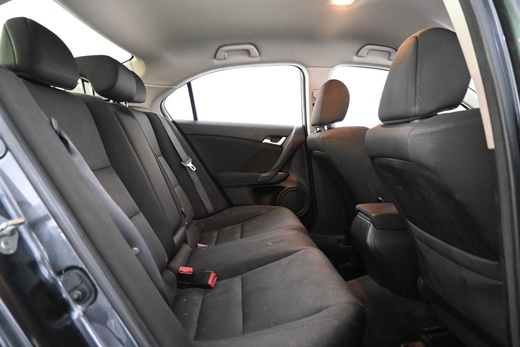 Honda Accord vaihtoauto