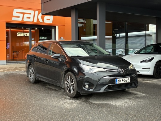 Toyota Avensis vaihtoauto