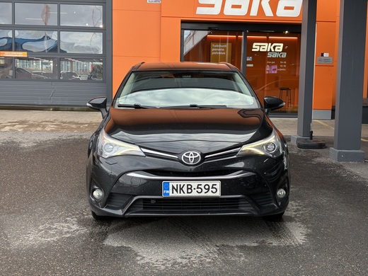 Toyota Avensis vaihtoauto