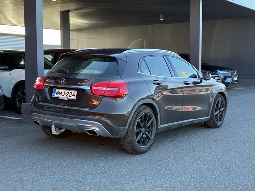 Mercedes-Benz GLA vaihtoauto