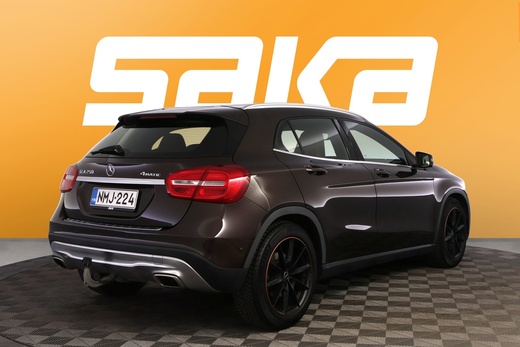 Mercedes-Benz GLA vaihtoauto