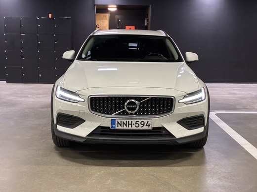 Volvo V60 Cross Country vaihtoauto