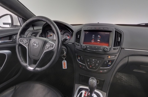 Opel Insignia vaihtoauto