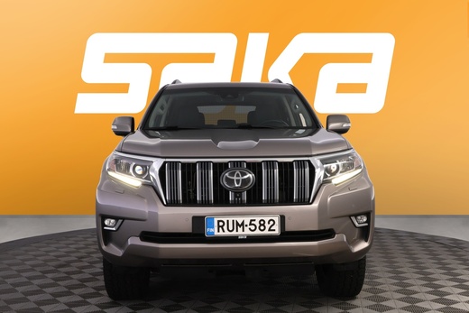 Toyota Land Cruiser vaihtoauto