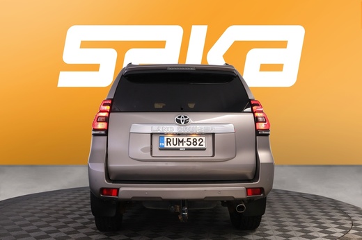 Toyota Land Cruiser vaihtoauto