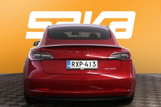 Tesla Model 3 vaihtoauto