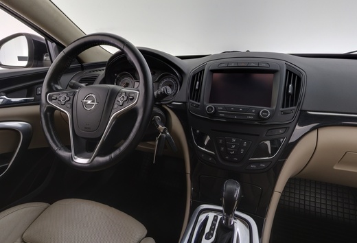 Opel Insignia vaihtoauto