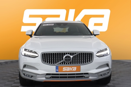 Volvo V90 Cross Country vaihtoauto