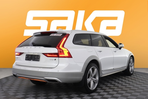 Volvo V90 Cross Country vaihtoauto