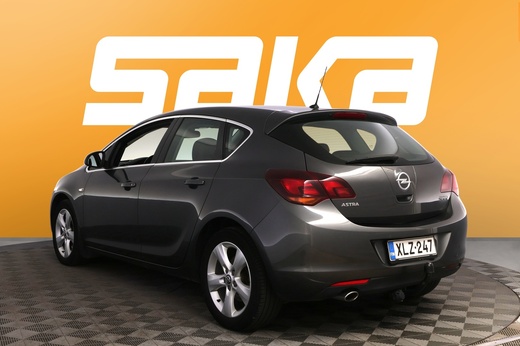 Opel Astra vaihtoauto