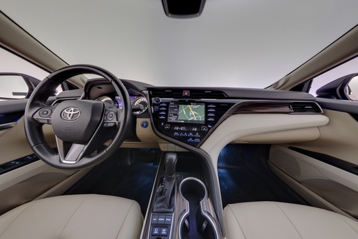 Toyota Camry vaihtoauto