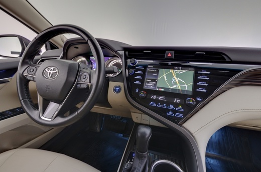 Toyota Camry vaihtoauto
