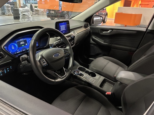 Ford Kuga vaihtoauto