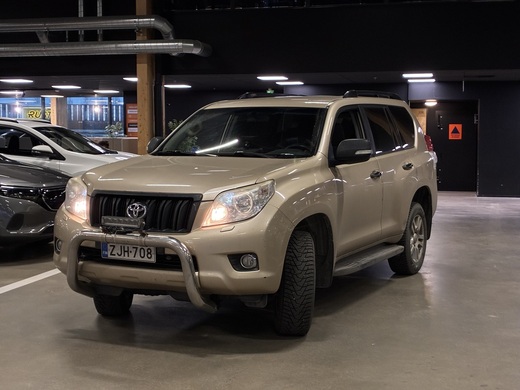 Toyota Land Cruiser vaihtoauto