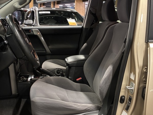 Toyota Land Cruiser vaihtoauto