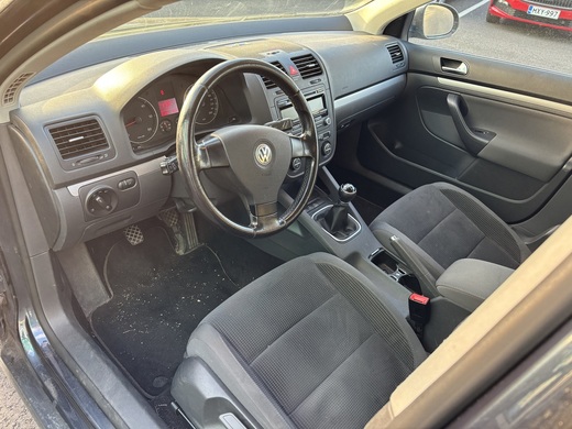 Volkswagen Golf vaihtoauto