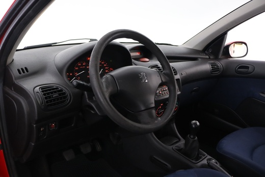 Peugeot 206 vaihtoauto