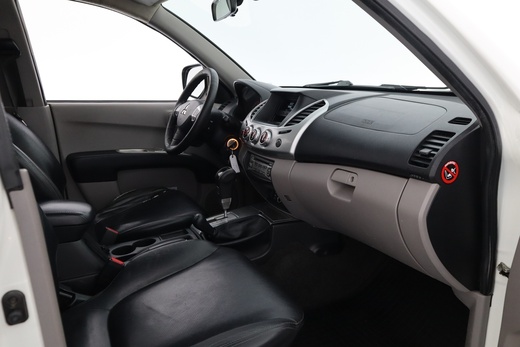 Mitsubishi L200 vaihtoauto