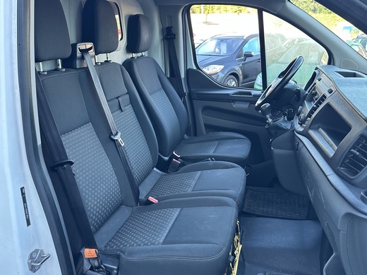 Ford Transit Custom vaihtoauto