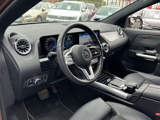 Mercedes-Benz EQA vaihtoauto