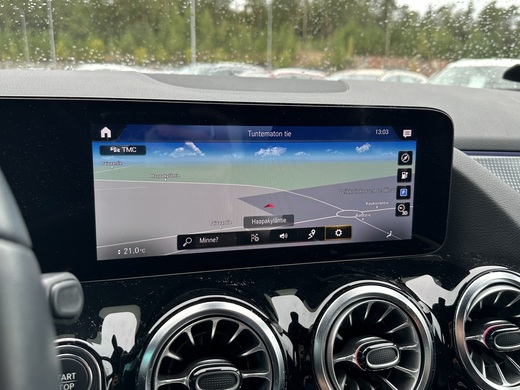 Mercedes-Benz EQA vaihtoauto