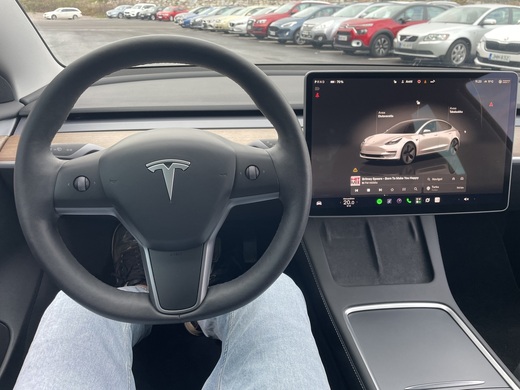 Tesla Model 3 vaihtoauto