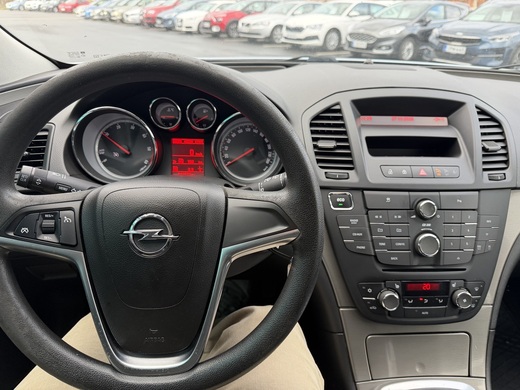 Opel Insignia vaihtoauto