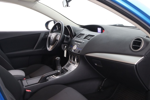 Mazda 3 vaihtoauto