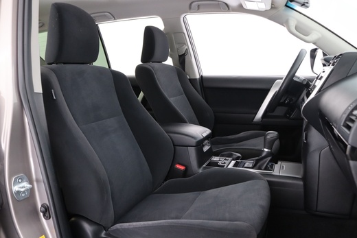Toyota Land Cruiser vaihtoauto