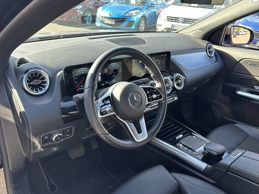 Mercedes-Benz EQA vaihtoauto