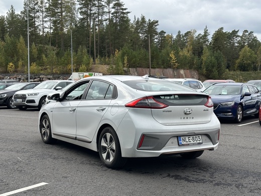 Hyundai IONIQ electric vaihtoauto