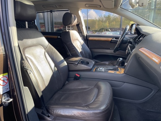 Audi Q7 vaihtoauto