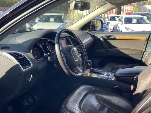 Audi Q7 vaihtoauto