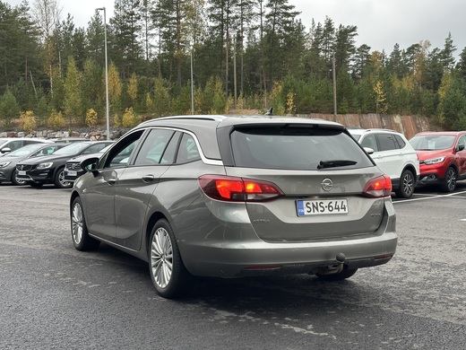Opel Astra vaihtoauto