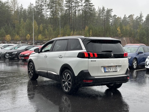 Peugeot 5008 vaihtoauto