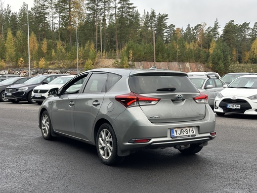 Toyota Auris vaihtoauto