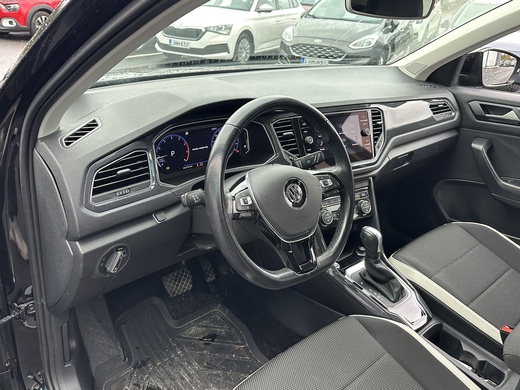 Volkswagen T-Roc vaihtoauto