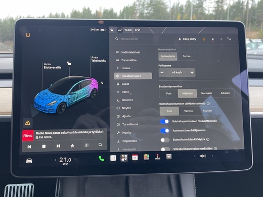 Tesla Model 3 vaihtoauto